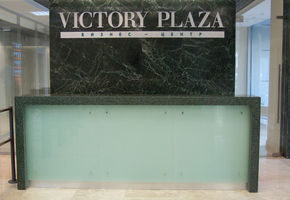 Стойки reception в проекте Бизнес-Центр Victory Plaza