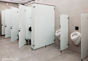 Перегородки для туалетов и санузлов в проекте Международный аэропорт Красноярск