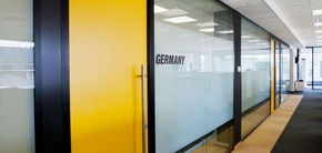 Фото Ламинированные двери для офиса – эстетика и функциональность
