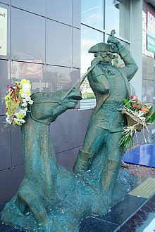 Фото памятника Мюнхаузену