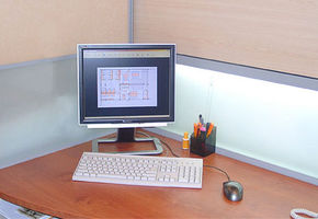Встроенная подсветка рабочего места в перегородках NAYADA-Tempo - это уют и шарм Вашего офиса!