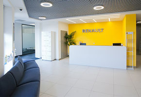 Яркий и функциональный: NAYADA оформила московский офис Renault