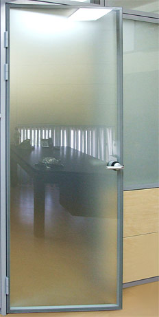 Фото Стандартные размеры знаменитой двери с внешним остеклением.