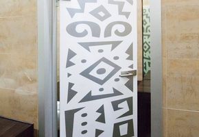 Двери в проекте Караоке-клуб