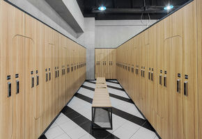 Туалетные перегородки в проекте Lomov Gym