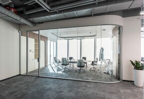 NAYADA-Crystal в проекте Установка перегородок, дверей, панелей и мебели в Pesco Switzerland AG