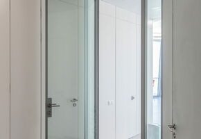Двери Intero W в проекте Установка перегородок, дверей, панелей и мебели в Pesco Switzerland AG