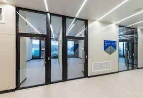 Двери Intero W в проекте Проект Nayada по установке стеклянных перегородок в МГТУ им. Баумана