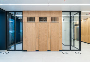 Двери NAYADA-Stels в проекте Проект Nayada по установке стеклянных перегородок в МГТУ им. Баумана