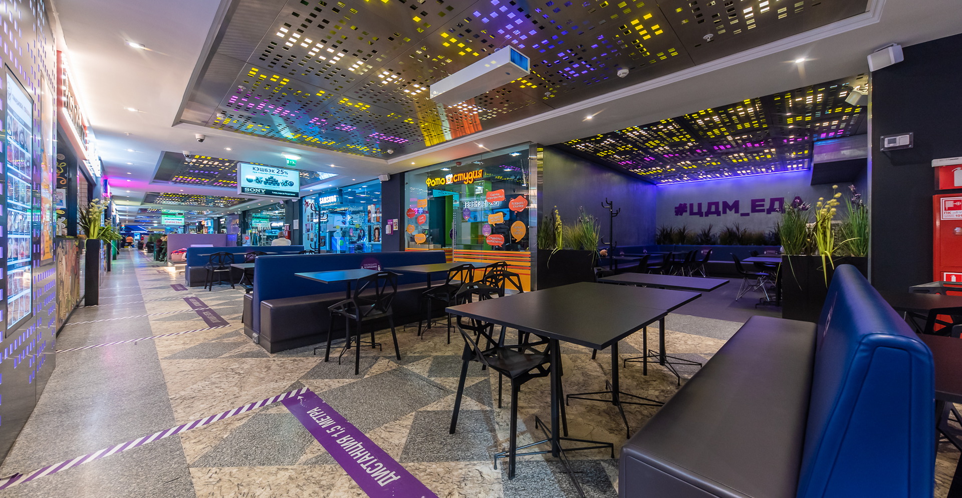 Фото проекта: Проект Nayada по установке перегородок, ограждений и мебели в &laquo;Центральном Детском Магазине на Лубянке&raquo;. Изображение № 10