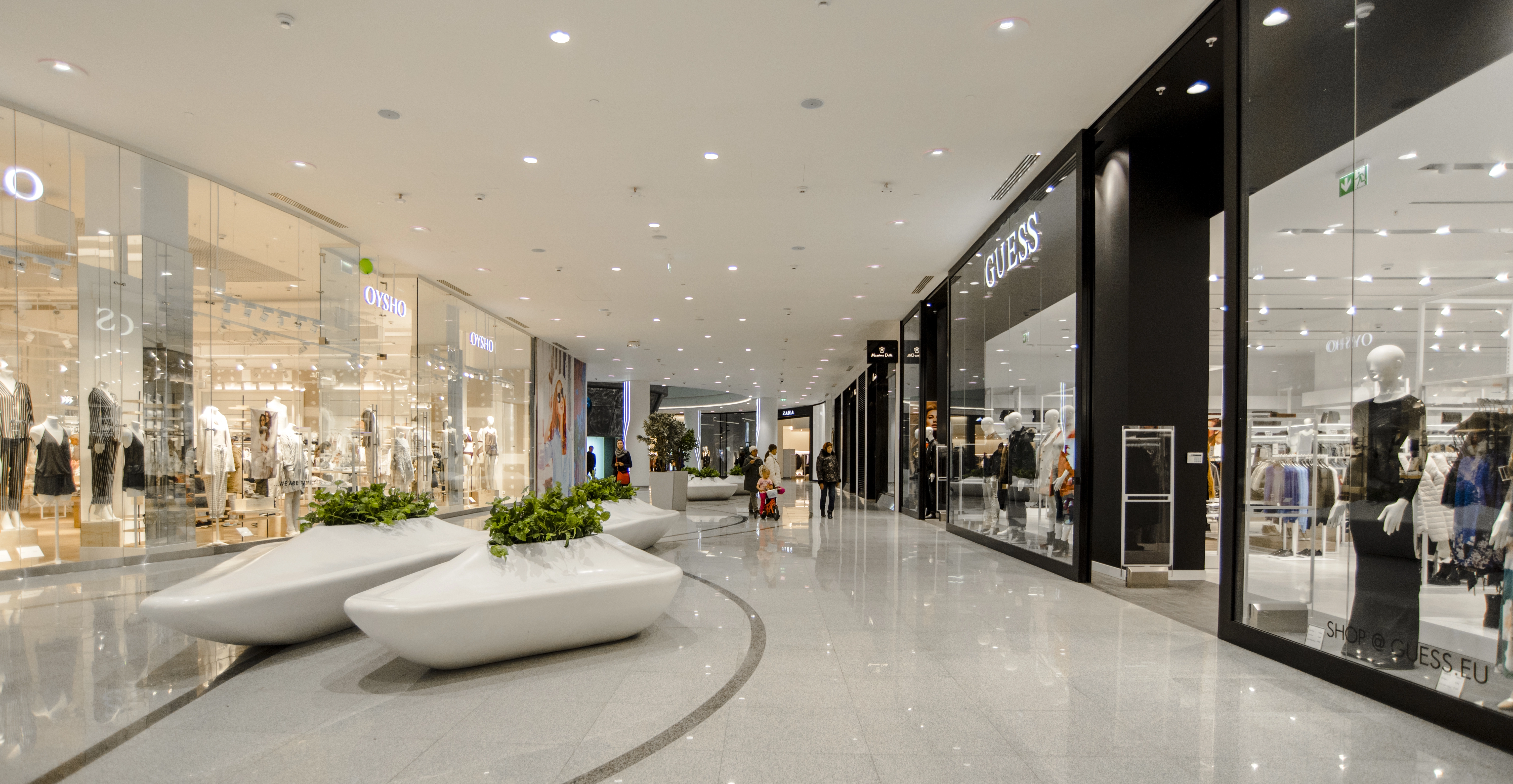 Фото проекта: ТРЦ Океания. Изображение № 1