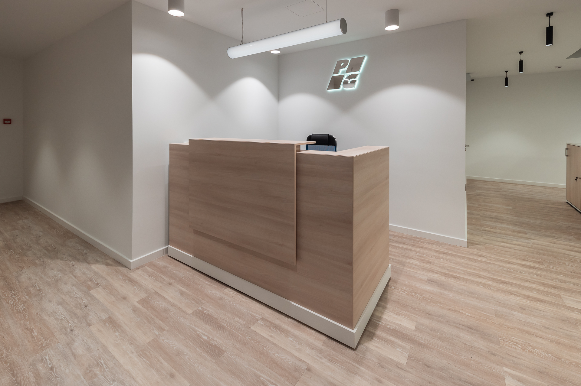 Стойки reception. Изображение №5