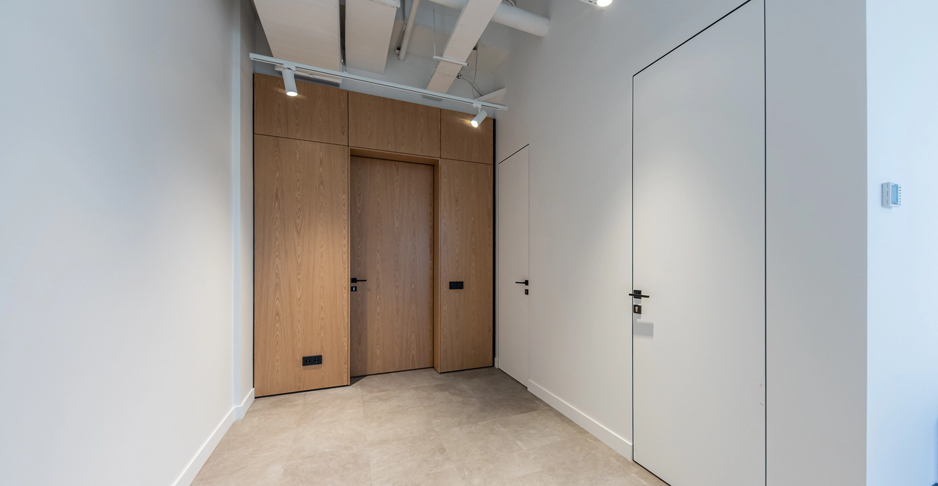 Фото проекта: Проект Nayada по установке перегородок в &laquo;Фастком&raquo;. Изображение № 10