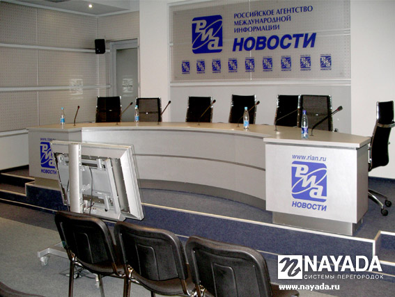 Стойки reception. Изображение №3