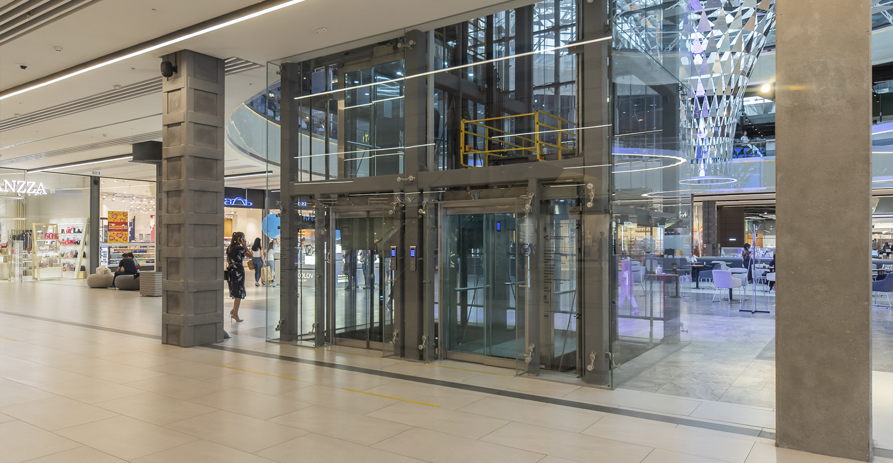 Фото проекта: Остекление атриума и лифтовых шахт в ТРЦ Европолис. Изображение № 2