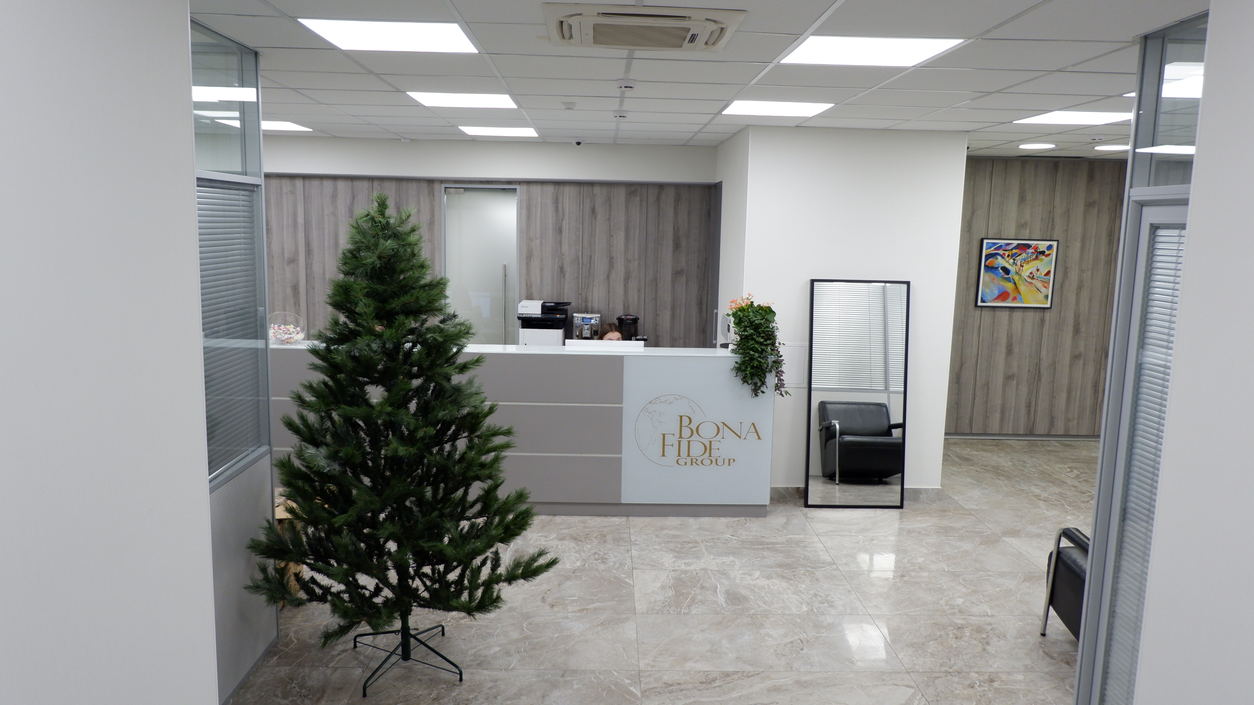 Стойки reception. Изображение №5