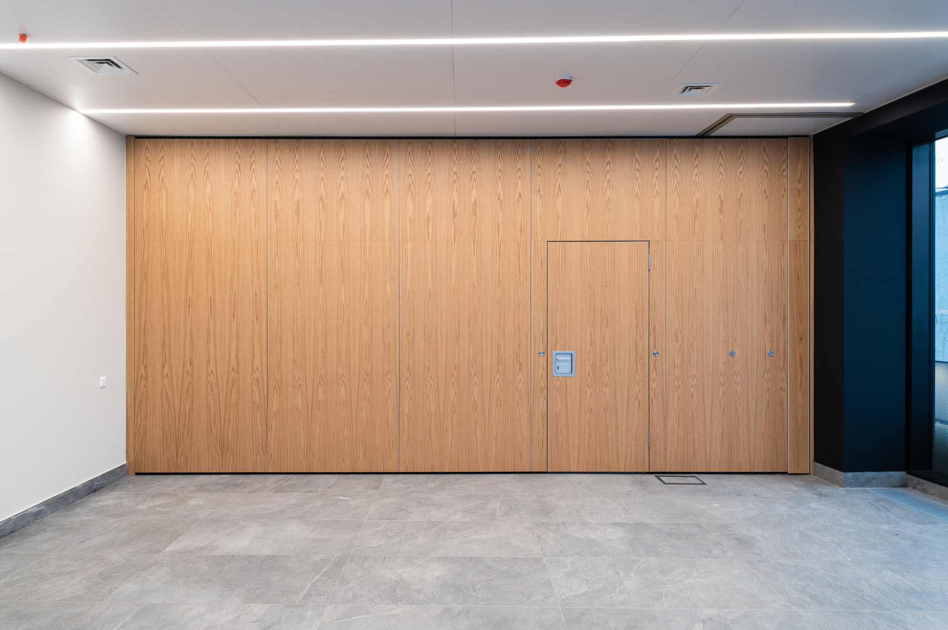 Глухие раздвижные перегородки NAYADA SmartWall H7 